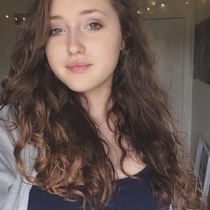 Meet your Posher, Danika